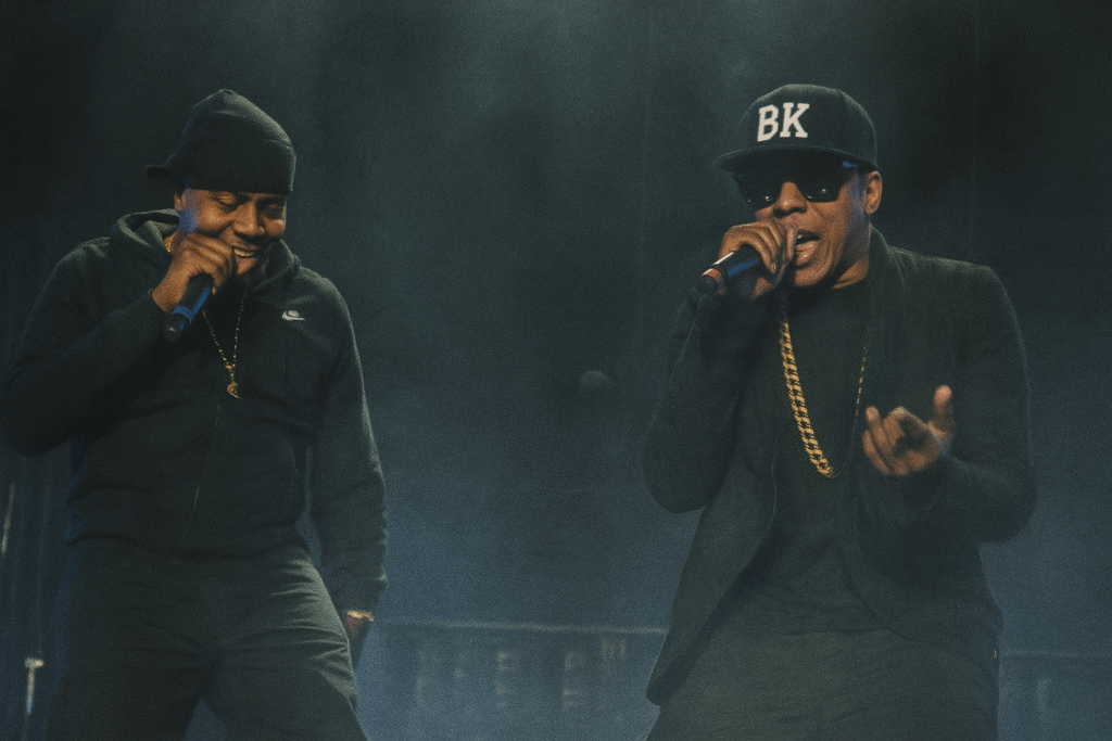 Jay-Z 與 Nas 現場饒舌演出,展現嘻哈對決的舞台能量